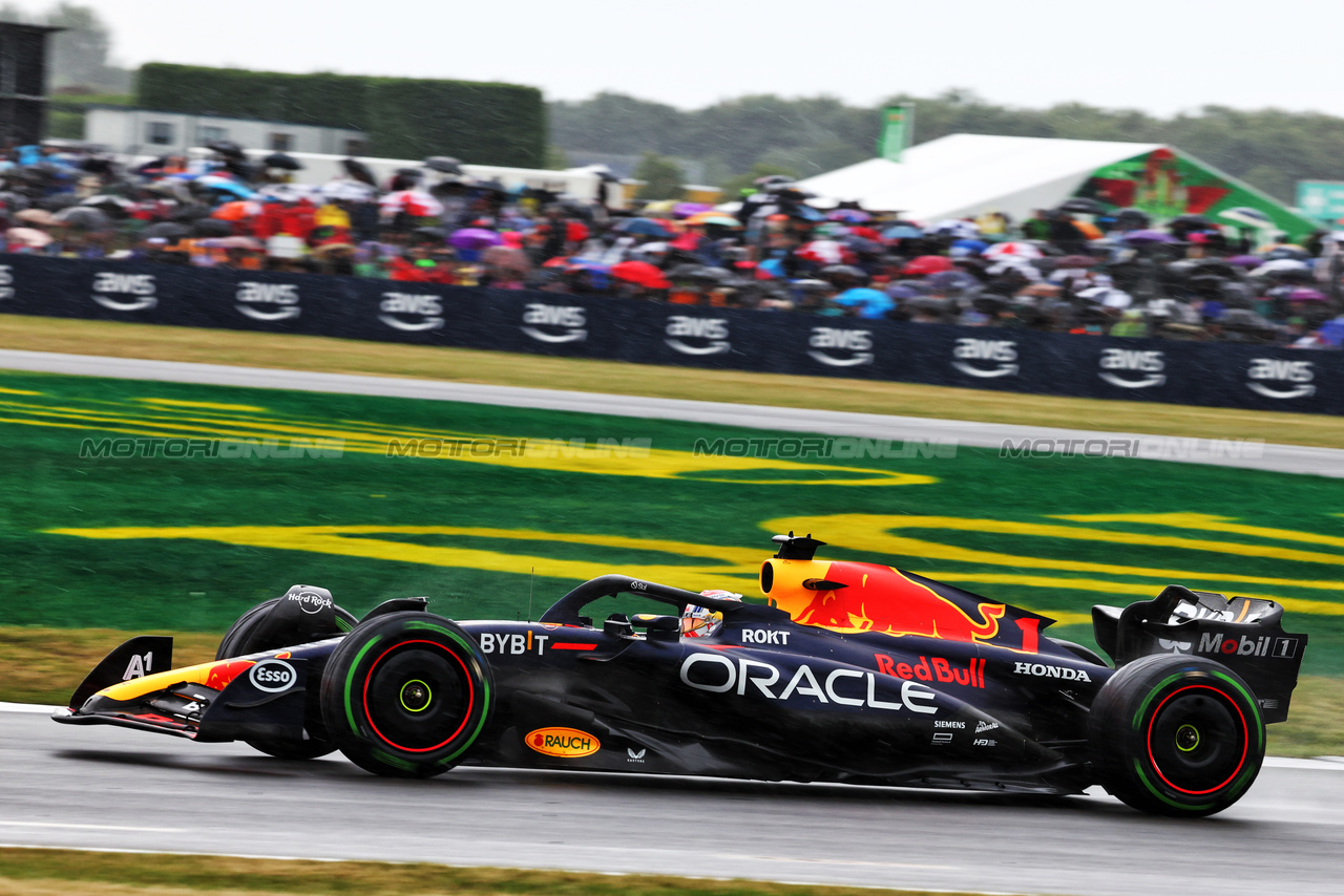 GP GRAN BRETAGNA, Max Verstappen (NLD) Red Bull Racing RB19.

08.07.2023. Formula 1 World Championship, Rd 11, British Grand Prix, Silverstone, England, Qualifiche Day.

- www.xpbimages.com, EMail: requests@xpbimages.com © Copyright: Batchelor / XPB Images