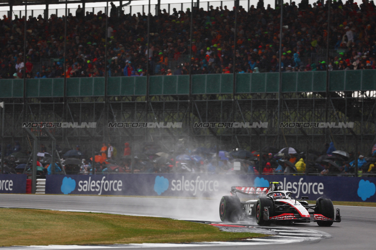 GP GRAN BRETAGNA, Nico Hulkenberg (GER) Haas VF-23.

08.07.2023. Formula 1 World Championship, Rd 11, British Grand Prix, Silverstone, England, Qualifiche Day.

 - www.xpbimages.com, EMail: requests@xpbimages.com © Copyright: Coates / XPB Images