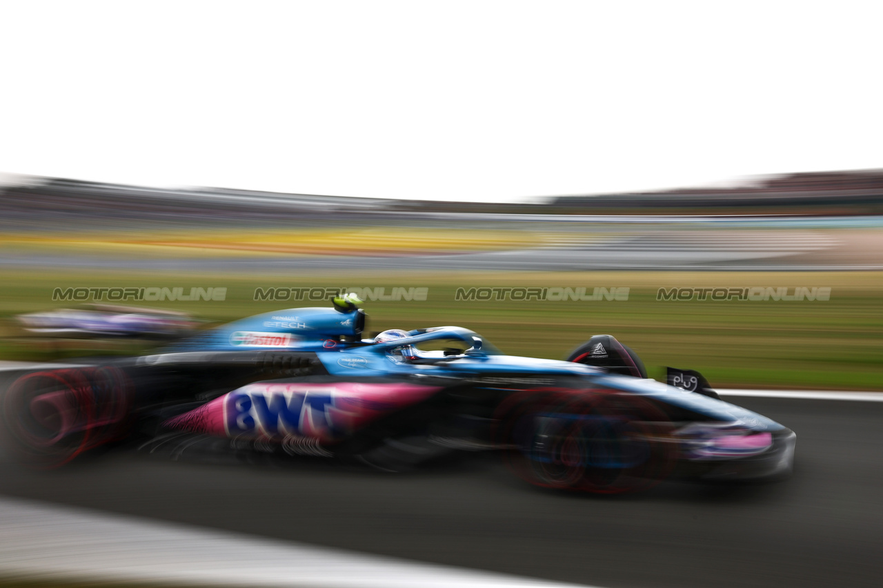 GP GRAN BRETAGNA, Pierre Gasly (FRA), Alpine F1 Team 
08.07.2023. Formula 1 World Championship, Rd 11, British Grand Prix, Silverstone, England, Qualifiche Day.
- www.xpbimages.com, EMail: requests@xpbimages.com © Copyright: Charniaux / XPB Images