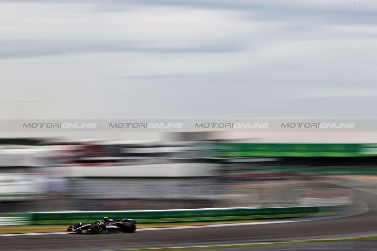 GP GRAN BRETAGNA, Lewis Hamilton (GBR) Mercedes AMG F1 W14.

08.07.2023. Formula 1 World Championship, Rd 11, British Grand Prix, Silverstone, England, Qualifiche Day.

- www.xpbimages.com, EMail: requests@xpbimages.com © Copyright: Staley / XPB Images