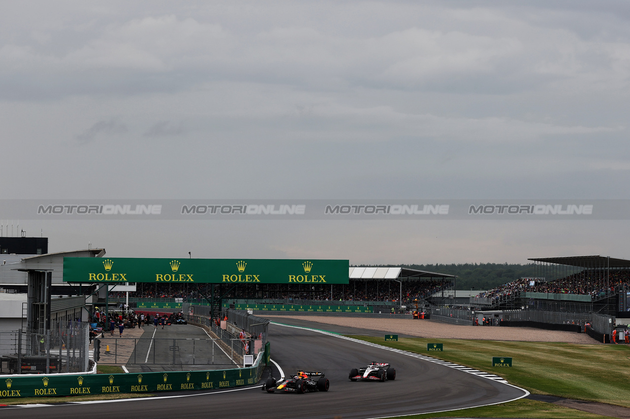 GP GRAN BRETAGNA, Max Verstappen (NLD) Red Bull Racing RB19.

08.07.2023. Formula 1 World Championship, Rd 11, British Grand Prix, Silverstone, England, Qualifiche Day.

- www.xpbimages.com, EMail: requests@xpbimages.com © Copyright: Staley / XPB Images