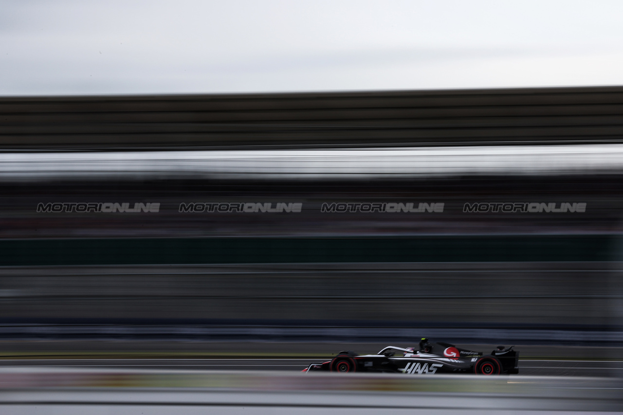 GP GRAN BRETAGNA, Nico Hulkenberg (GER) Haas VF-23.

08.07.2023. Formula 1 World Championship, Rd 11, British Grand Prix, Silverstone, England, Qualifiche Day.

- www.xpbimages.com, EMail: requests@xpbimages.com © Copyright: Staley / XPB Images