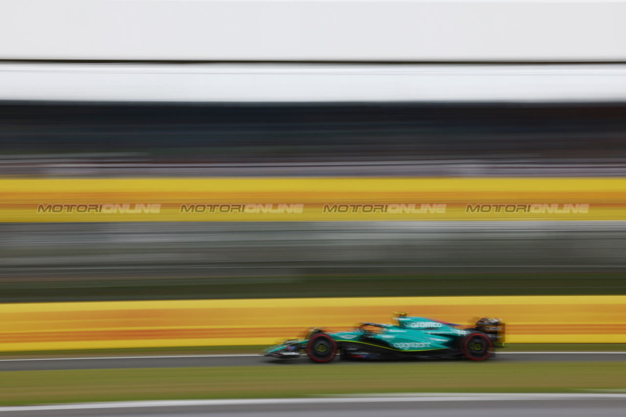 GP GRAN BRETAGNA, Fernando Alonso (ESP) Aston Martin F1 Team AMR23.

08.07.2023. Formula 1 World Championship, Rd 11, British Grand Prix, Silverstone, England, Qualifiche Day.

 - www.xpbimages.com, EMail: requests@xpbimages.com © Copyright: Coates / XPB Images