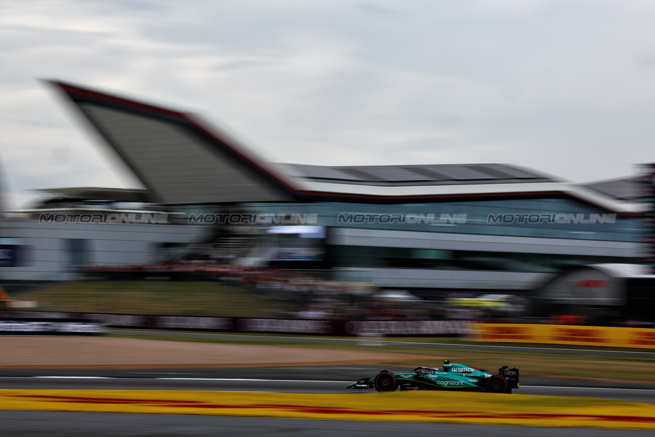 GP GRAN BRETAGNA, Fernando Alonso (ESP) Aston Martin F1 Team AMR23.

08.07.2023. Formula 1 World Championship, Rd 11, British Grand Prix, Silverstone, England, Qualifiche Day.

 - www.xpbimages.com, EMail: requests@xpbimages.com © Copyright: Coates / XPB Images