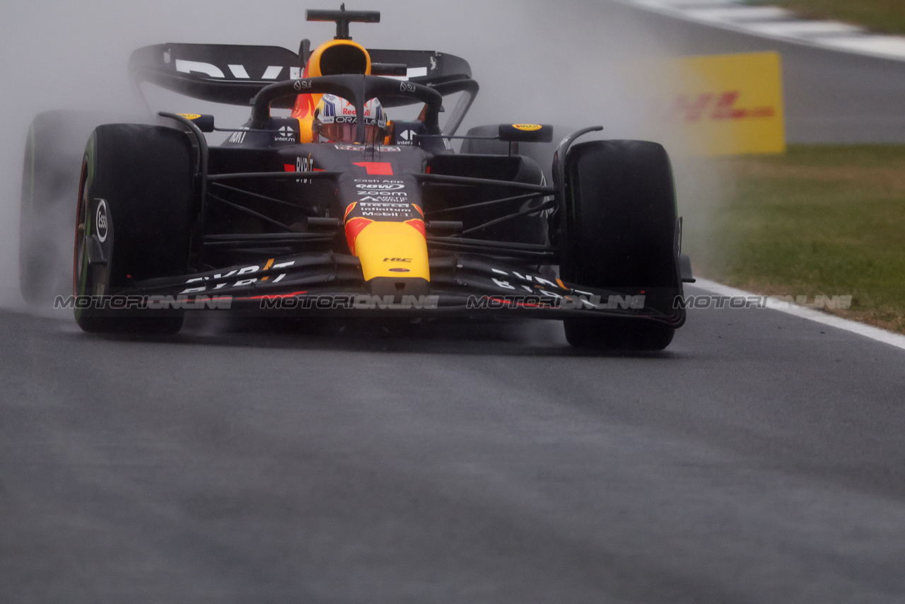 GP GRAN BRETAGNA, Max Verstappen (NLD) Red Bull Racing RB19.

08.07.2023. Formula 1 World Championship, Rd 11, British Grand Prix, Silverstone, England, Qualifiche Day.

- www.xpbimages.com, EMail: requests@xpbimages.com © Copyright: Bearne / XPB Images