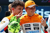 GP GRAN BRETAGNA, (L to R): Lando Norris (GBR) McLaren celebrates his second position in qualifying parc ferme with third placed team mate Oscar Piastri (AUS) McLaren.
08.07.2023. Formula 1 World Championship, Rd 11, British Grand Prix, Silverstone, England, Qualifiche Day.
 - www.xpbimages.com, EMail: requests@xpbimages.com © Copyright: Coates / XPB Images