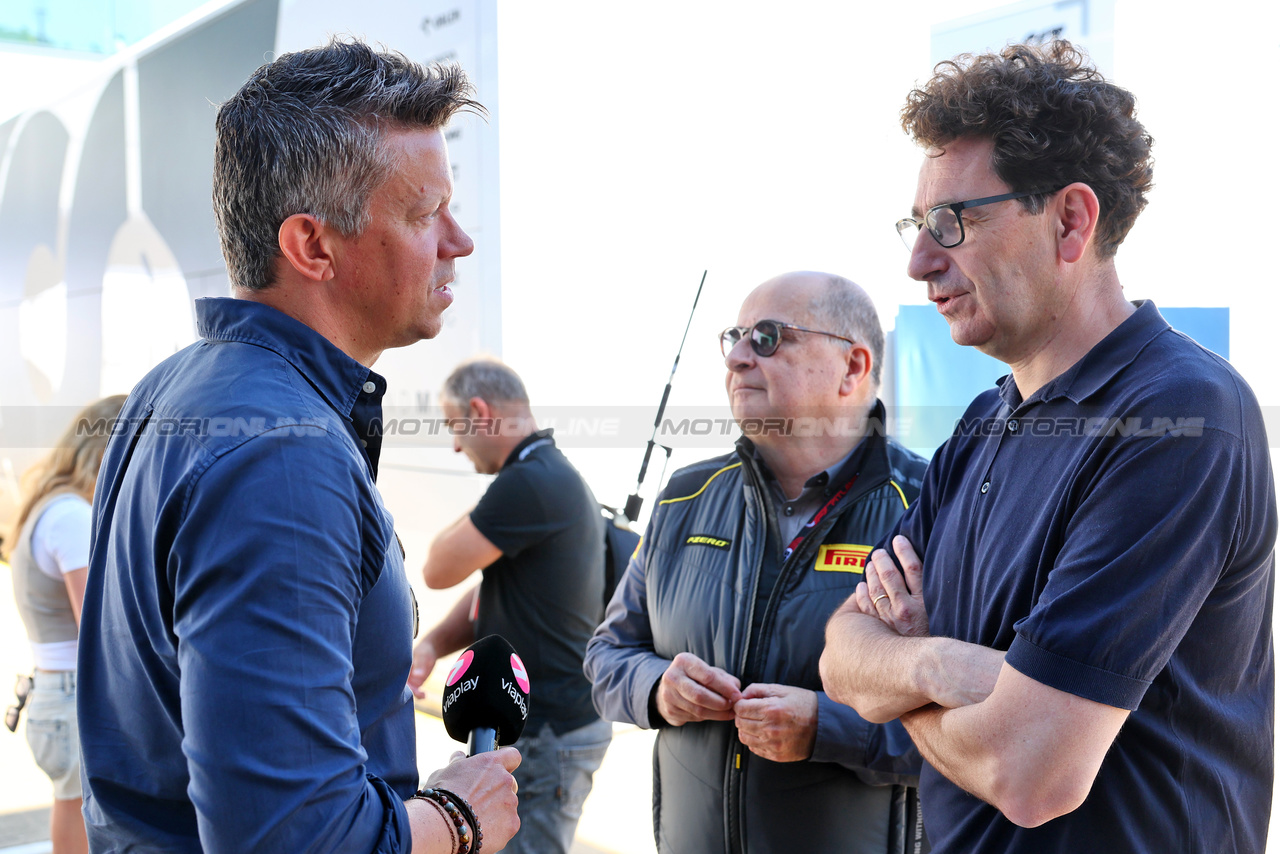 GP GRAN BRETAGNA, (L to R): Marcin Budkowski (POL) with Mattia Binotto (ITA).

07.07.2023. Formula 1 World Championship, Rd 11, British Grand Prix, Silverstone, England, Practice Day.

- www.xpbimages.com, EMail: requests@xpbimages.com © Copyright: Batchelor / XPB Images