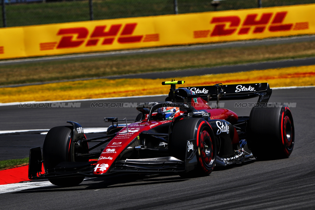 GP GRAN BRETAGNA, Zhou Guanyu (CHN) Alfa Romeo F1 Team C43.

07.07.2023. Formula 1 World Championship, Rd 11, British Grand Prix, Silverstone, England, Practice Day.

- www.xpbimages.com, EMail: requests@xpbimages.com © Copyright: Moy / XPB Images