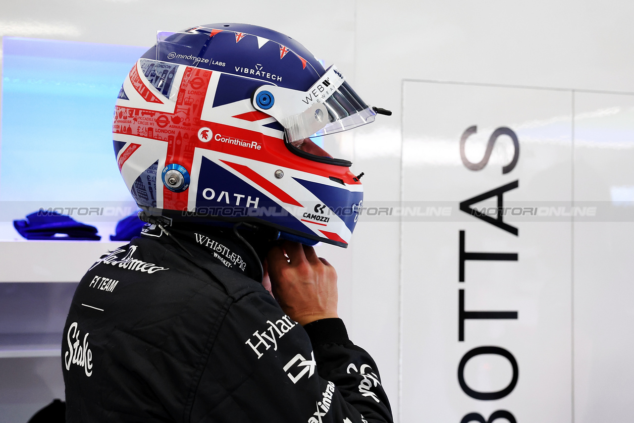 GP GRAN BRETAGNA, Valtteri Bottas (FIN) Alfa Romeo F1 Team.

07.07.2023. Formula 1 World Championship, Rd 11, British Grand Prix, Silverstone, England, Practice Day.

 - www.xpbimages.com, EMail: requests@xpbimages.com © Copyright: Rew / XPB Images