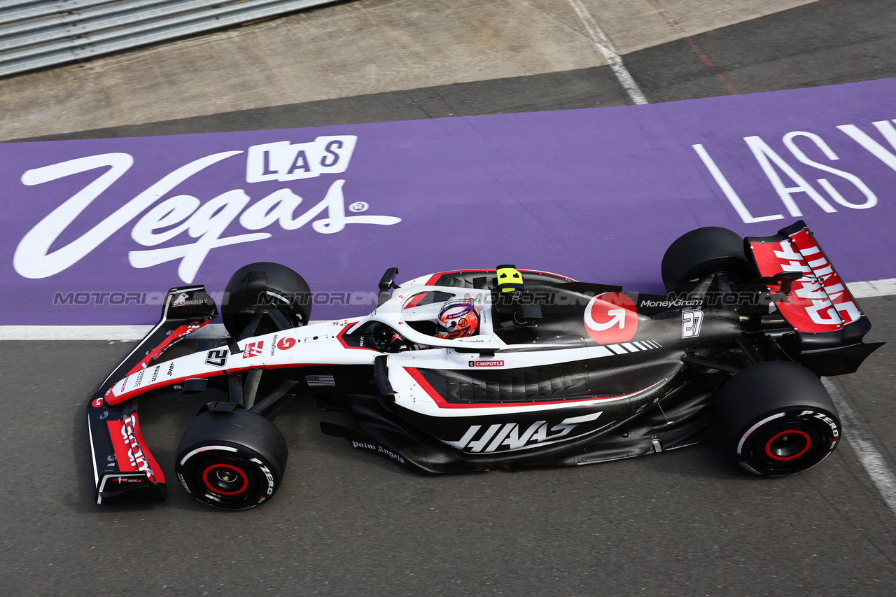 GP GRAN BRETAGNA, Nico Hulkenberg (GER) Haas VF-23.

07.07.2023. Formula 1 World Championship, Rd 11, British Grand Prix, Silverstone, England, Practice Day.

- www.xpbimages.com, EMail: requests@xpbimages.com © Copyright: Batchelor / XPB Images