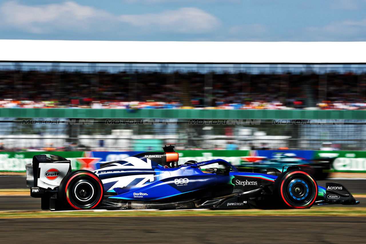 GP GRAN BRETAGNA, Alexander Albon (THA) Williams Racing FW45.

07.07.2023. Formula 1 World Championship, Rd 11, British Grand Prix, Silverstone, England, Practice Day.

 - www.xpbimages.com, EMail: requests@xpbimages.com © Copyright: Coates / XPB Images