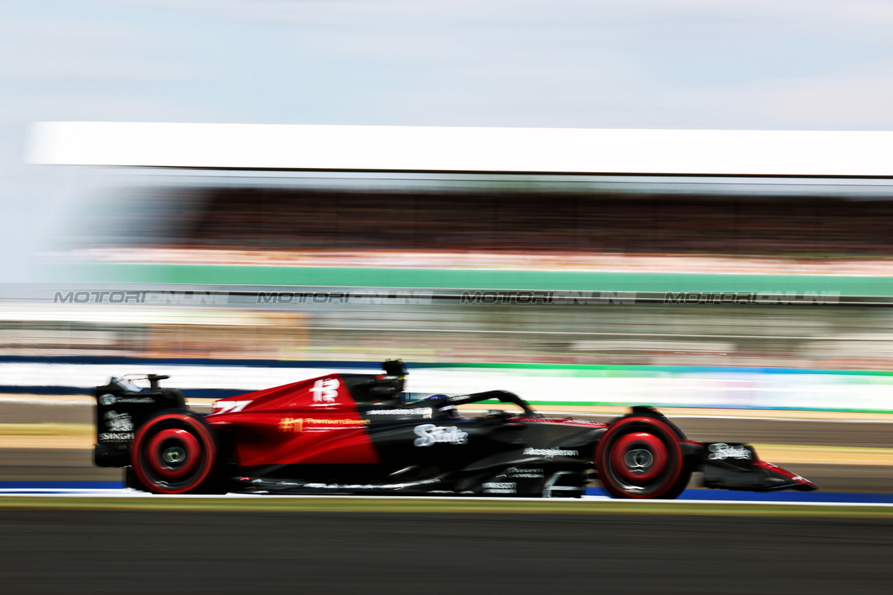 GP GRAN BRETAGNA, Valtteri Bottas (FIN) Alfa Romeo F1 Team C43.

07.07.2023. Formula 1 World Championship, Rd 11, British Grand Prix, Silverstone, England, Practice Day.

 - www.xpbimages.com, EMail: requests@xpbimages.com © Copyright: Coates / XPB Images