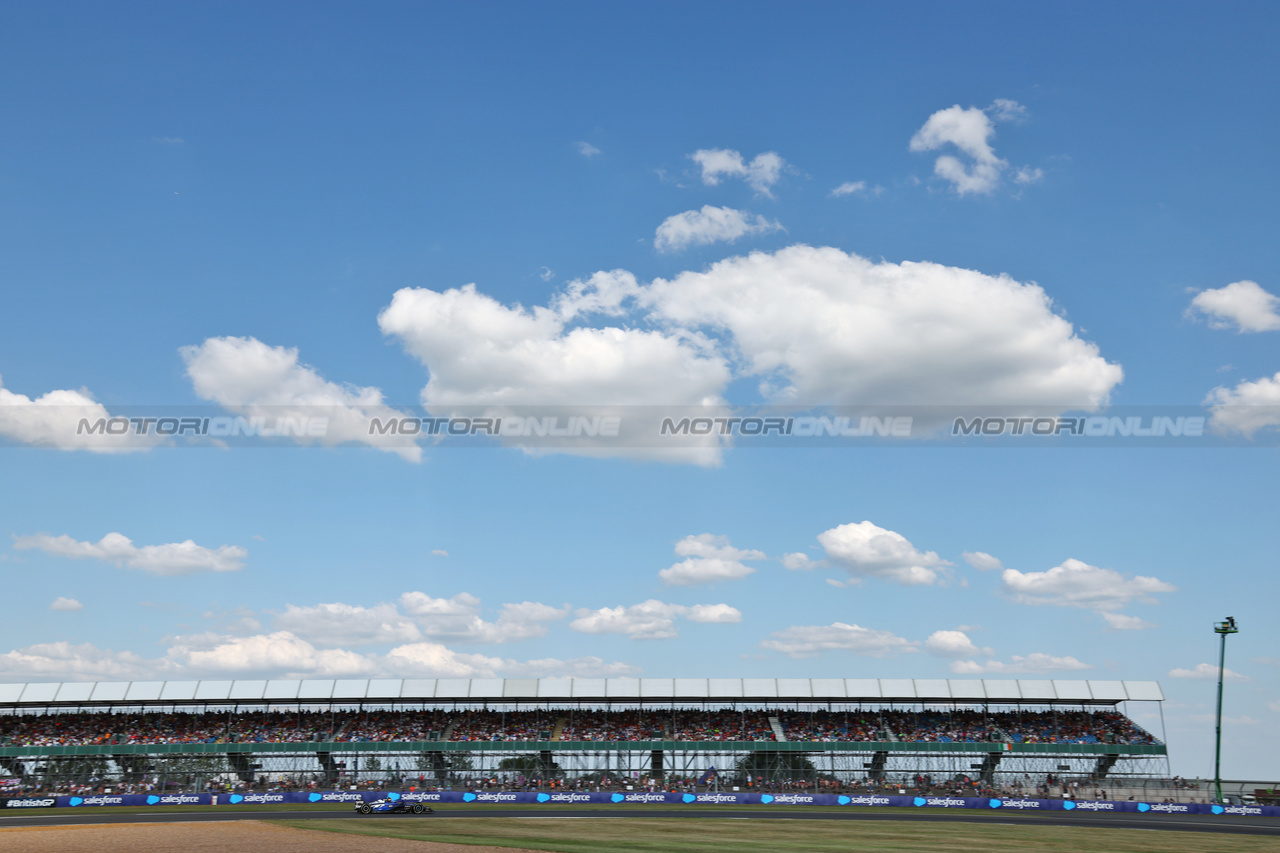 GP GRAN BRETAGNA, Logan Sargeant (USA) Williams Racing FW45.

07.07.2023. Formula 1 World Championship, Rd 11, British Grand Prix, Silverstone, England, Practice Day.

 - www.xpbimages.com, EMail: requests@xpbimages.com © Copyright: Coates / XPB Images