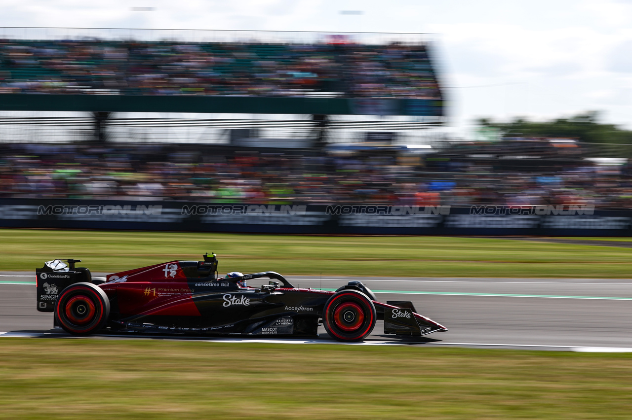 GP GRAN BRETAGNA, Guanyu Zhou (CHI), Alfa Romeo Racing 
07.07.2023. Formula 1 World Championship, Rd 11, British Grand Prix, Silverstone, England, Practice Day.
- www.xpbimages.com, EMail: requests@xpbimages.com © Copyright: Charniaux / XPB Images