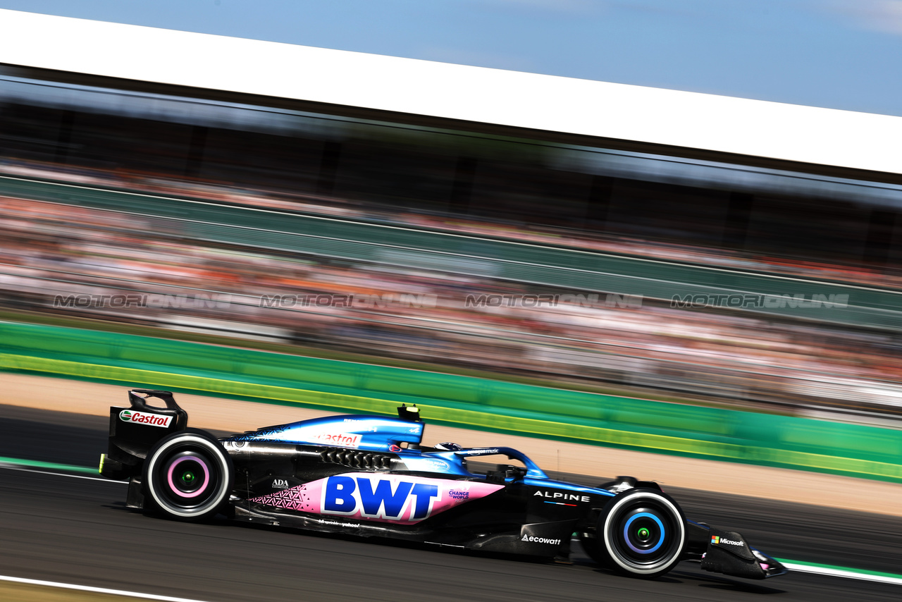 GP GRAN BRETAGNA, Pierre Gasly (FRA) Alpine F1 Team A523.

07.07.2023. Formula 1 World Championship, Rd 11, British Grand Prix, Silverstone, England, Practice Day.

- www.xpbimages.com, EMail: requests@xpbimages.com © Copyright: Bearne / XPB Images