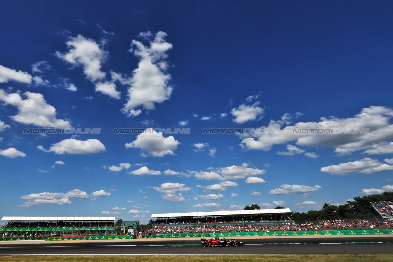 GP GRAN BRETAGNA, Valtteri Bottas (FIN) Alfa Romeo F1 Team C43.

07.07.2023. Formula 1 World Championship, Rd 11, British Grand Prix, Silverstone, England, Practice Day.

- www.xpbimages.com, EMail: requests@xpbimages.com © Copyright: Bearne / XPB Images