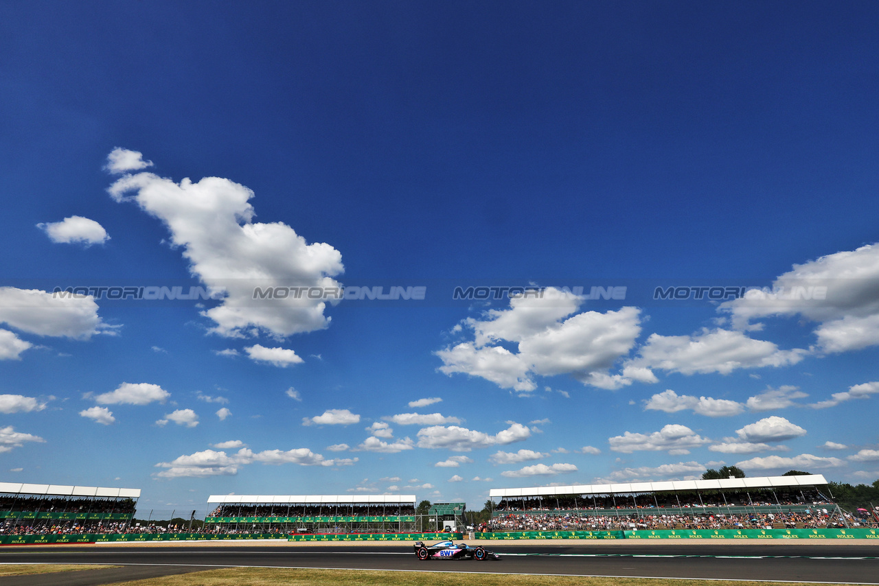 GP GRAN BRETAGNA, Pierre Gasly (FRA) Alpine F1 Team A523.

07.07.2023. Formula 1 World Championship, Rd 11, British Grand Prix, Silverstone, England, Practice Day.

- www.xpbimages.com, EMail: requests@xpbimages.com © Copyright: Bearne / XPB Images