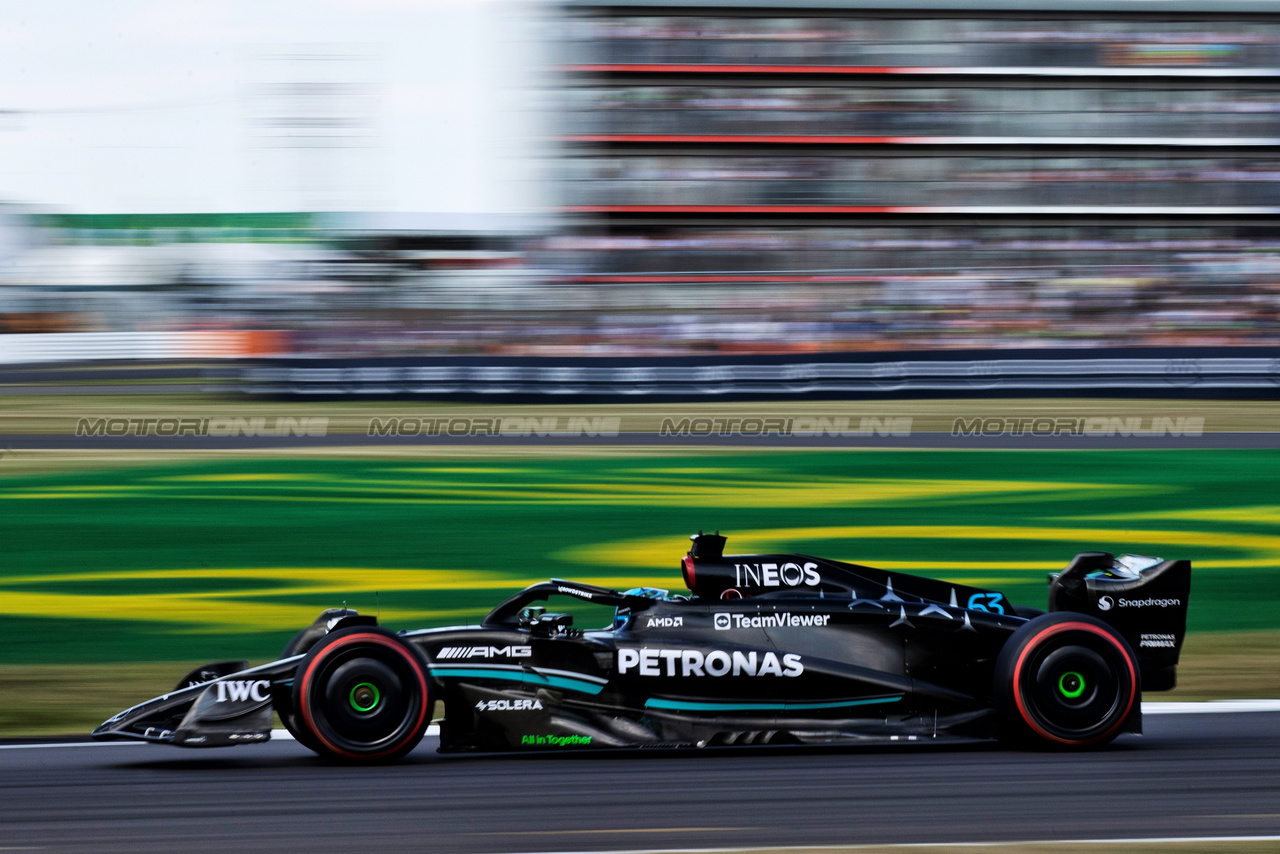 GP GRAN BRETAGNA, George Russell (GBR) Mercedes AMG F1 W14.

07.07.2023. Formula 1 World Championship, Rd 11, British Grand Prix, Silverstone, England, Practice Day.

- www.xpbimages.com, EMail: requests@xpbimages.com © Copyright: Staley / XPB Images