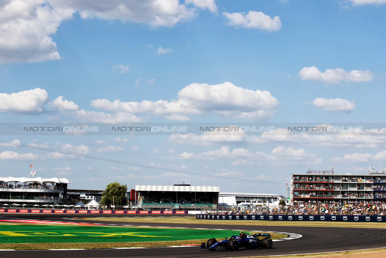 GP GRAN BRETAGNA, Logan Sargeant (USA) Williams Racing FW45.

07.07.2023. Formula 1 World Championship, Rd 11, British Grand Prix, Silverstone, England, Practice Day.

- www.xpbimages.com, EMail: requests@xpbimages.com © Copyright: Staley / XPB Images