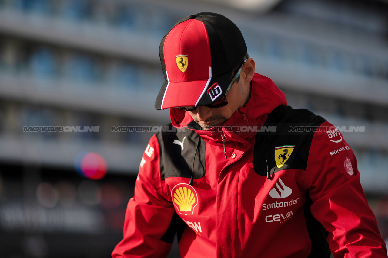 GP GRAN BRETAGNA, Charles Leclerc (MON) Ferrari.

07.07.2023. Formula 1 World Championship, Rd 11, British Grand Prix, Silverstone, England, Practice Day.

- www.xpbimages.com, EMail: requests@xpbimages.com © Copyright: Moy / XPB Images