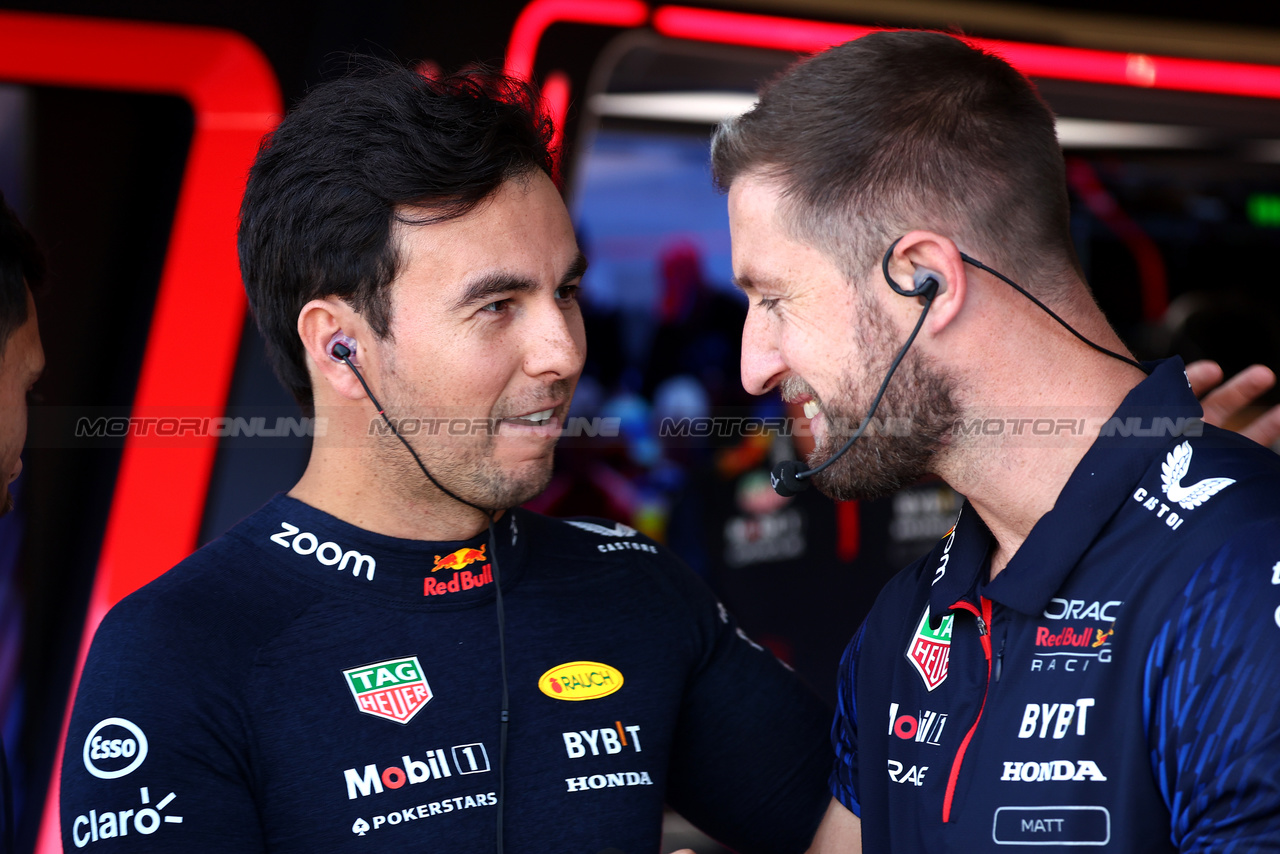 GP GRAN BRETAGNA, Sergio Perez (MEX) Red Bull Racing.

07.07.2023. Formula 1 World Championship, Rd 11, British Grand Prix, Silverstone, England, Practice Day.

- www.xpbimages.com, EMail: requests@xpbimages.com © Copyright: Batchelor / XPB Images