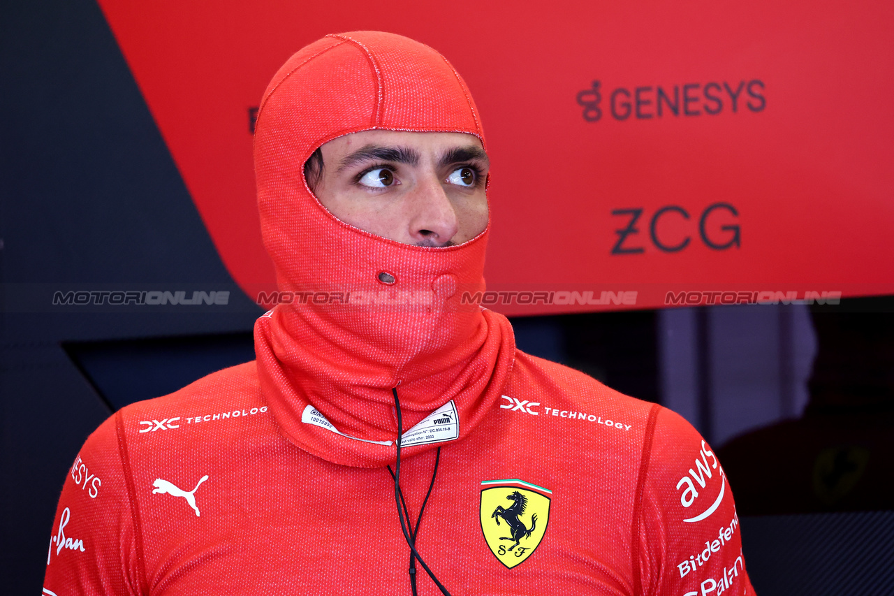 GP GRAN BRETAGNA, Carlos Sainz Jr (ESP) Ferrari.

07.07.2023. Formula 1 World Championship, Rd 11, British Grand Prix, Silverstone, England, Practice Day.

- www.xpbimages.com, EMail: requests@xpbimages.com © Copyright: Batchelor / XPB Images
