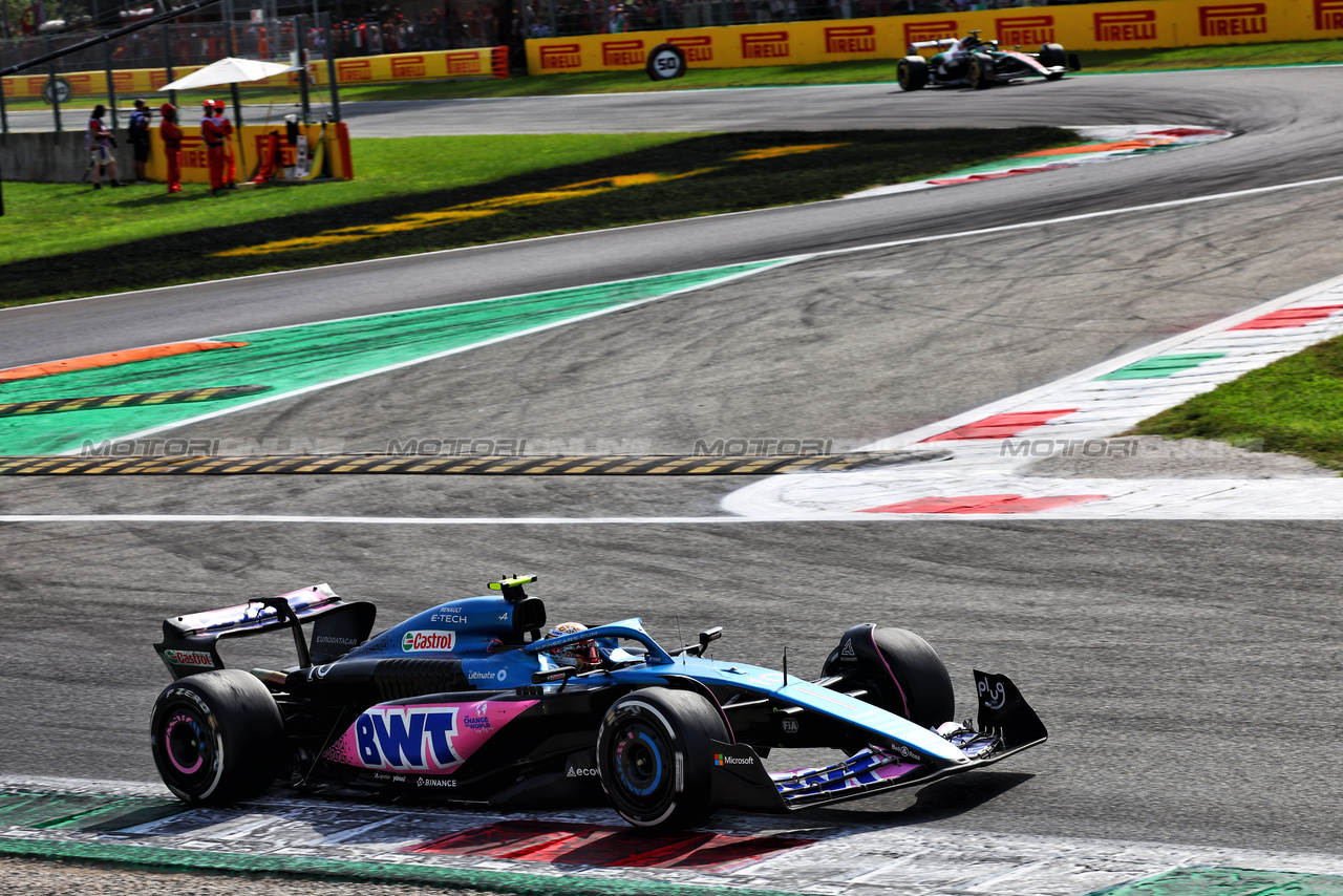 GP ITALIA, Pierre Gasly (FRA) Alpine F1 Team A523.

03.09.2023. Formula 1 World Championship, Rd 15, Italian Grand Prix, Monza, Italy, Gara Day.

- www.xpbimages.com, EMail: requests@xpbimages.com © Copyright: Batchelor / XPB Images