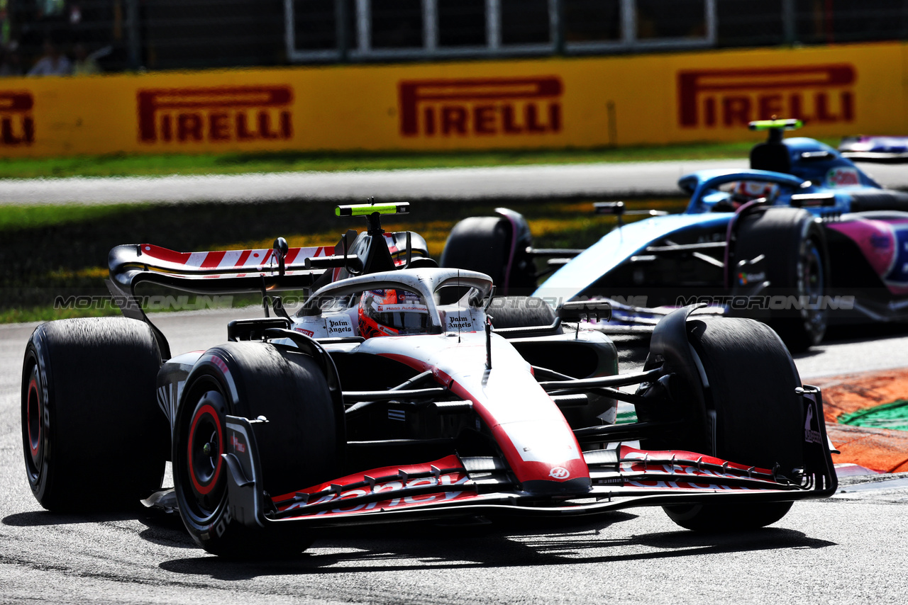 GP ITALIA, Nico Hulkenberg (GER) Haas VF-23.

03.09.2023. Formula 1 World Championship, Rd 15, Italian Grand Prix, Monza, Italy, Gara Day.

- www.xpbimages.com, EMail: requests@xpbimages.com © Copyright: Batchelor / XPB Images