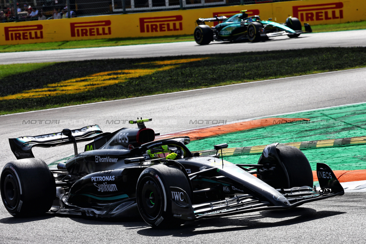 GP ITALIA, Lewis Hamilton (GBR) Mercedes AMG F1 W14.

03.09.2023. Formula 1 World Championship, Rd 15, Italian Grand Prix, Monza, Italy, Gara Day.

- www.xpbimages.com, EMail: requests@xpbimages.com © Copyright: Batchelor / XPB Images