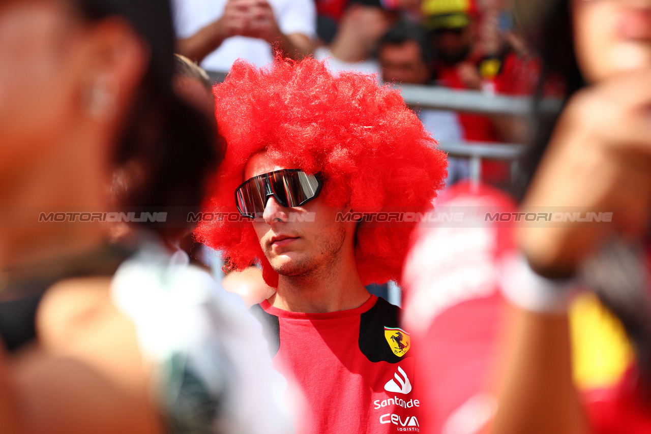 GP ITALIA, Circuit Atmosfera - Ferrari fans in the grandstand.

03.09.2023. Formula 1 World Championship, Rd 15, Italian Grand Prix, Monza, Italy, Gara Day.

 - www.xpbimages.com, EMail: requests@xpbimages.com © Copyright: Coates / XPB Images
