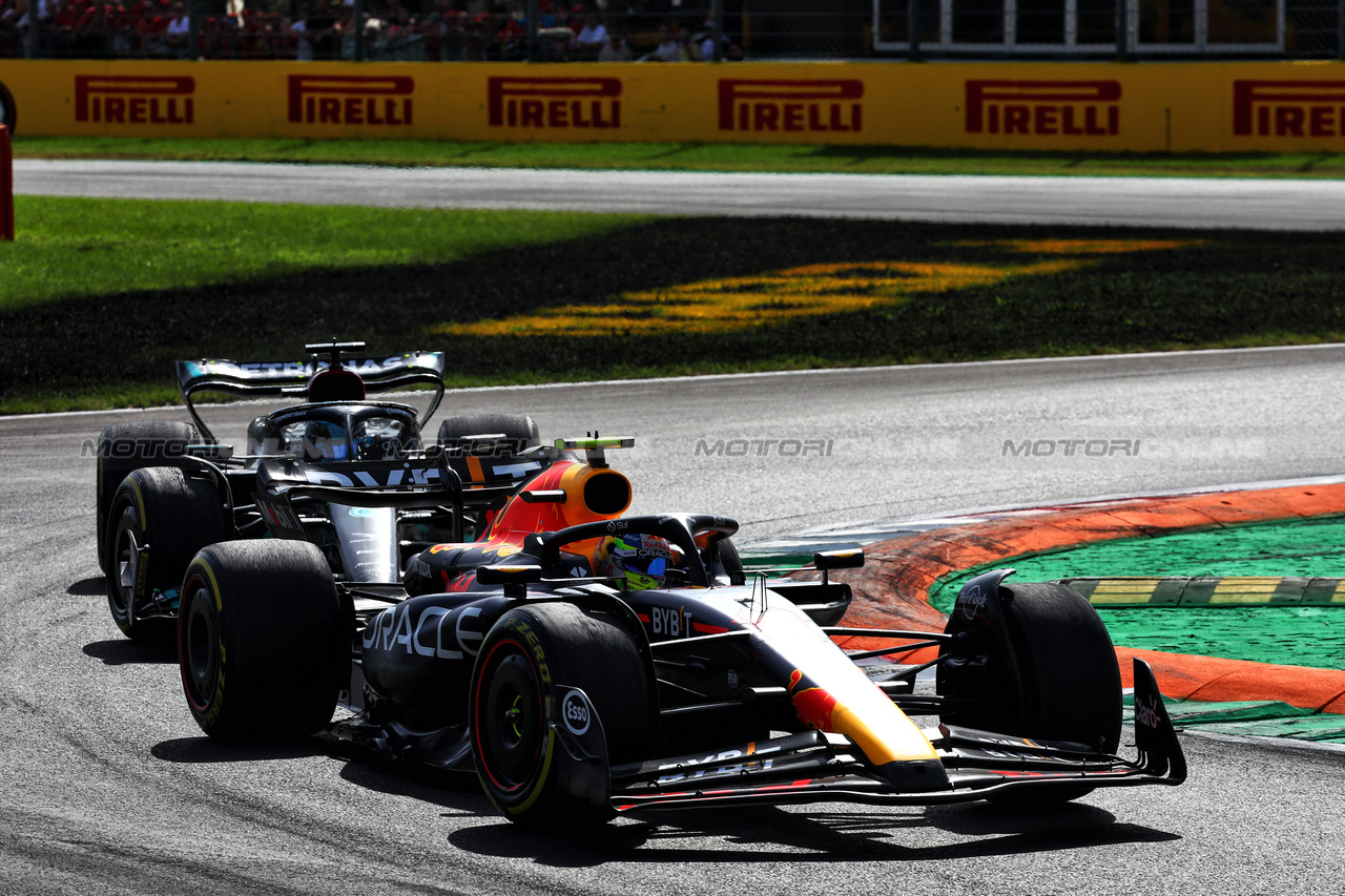 GP ITALIA, Sergio Perez (MEX) Red Bull Racing RB19.

03.09.2023. Formula 1 World Championship, Rd 15, Italian Grand Prix, Monza, Italy, Gara Day.

- www.xpbimages.com, EMail: requests@xpbimages.com © Copyright: Batchelor / XPB Images