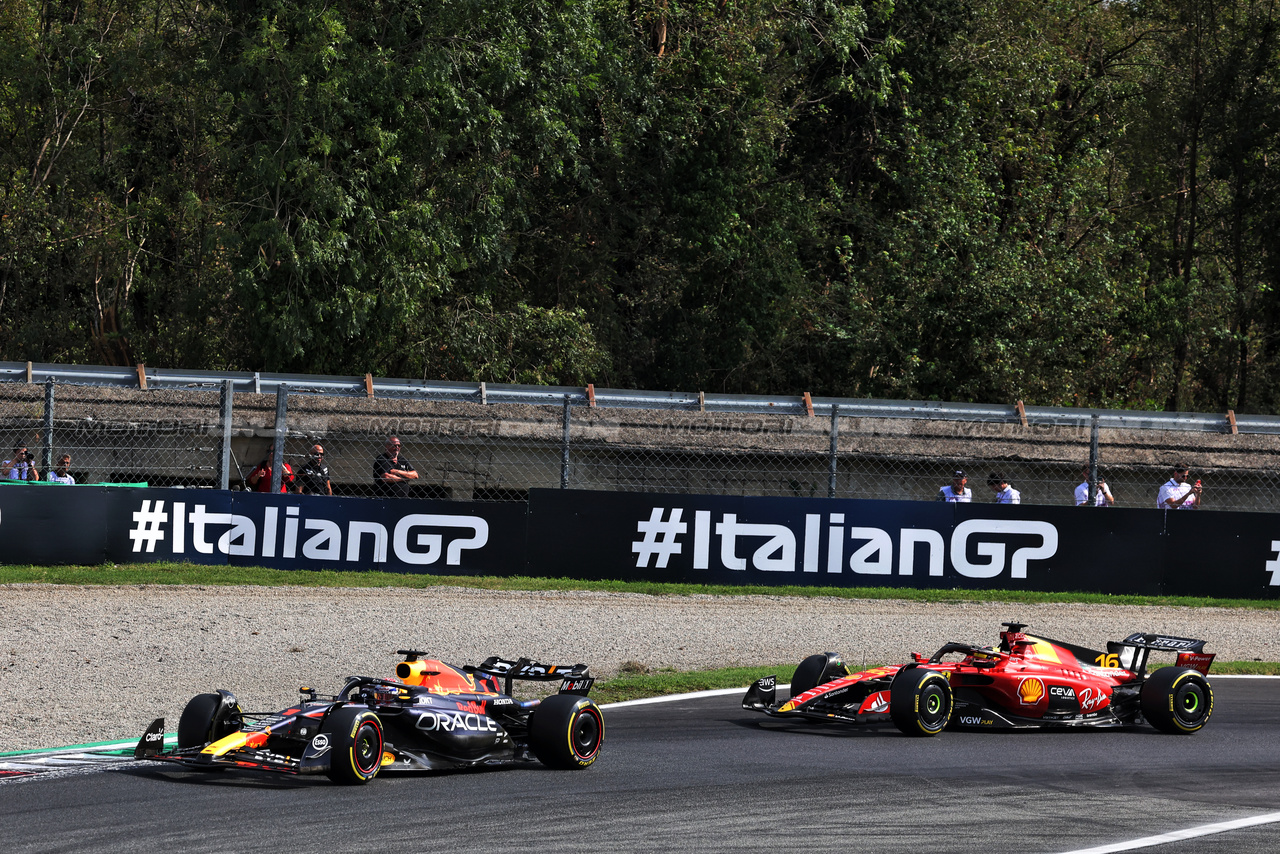 GP ITALIA, Max Verstappen (NLD) Red Bull Racing RB19.

03.09.2023. Formula 1 World Championship, Rd 15, Italian Grand Prix, Monza, Italy, Gara Day.

- www.xpbimages.com, EMail: requests@xpbimages.com © Copyright: Bearne / XPB Images