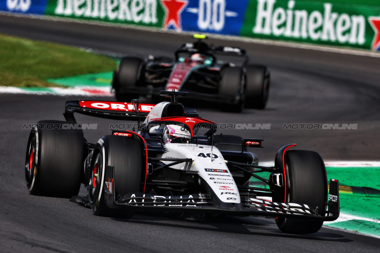 GP ITALIA, Liam Lawson (NZL) AlphaTauri AT04.

03.09.2023. Formula 1 World Championship, Rd 15, Italian Grand Prix, Monza, Italy, Gara Day.

- www.xpbimages.com, EMail: requests@xpbimages.com © Copyright: Charniaux / XPB Images