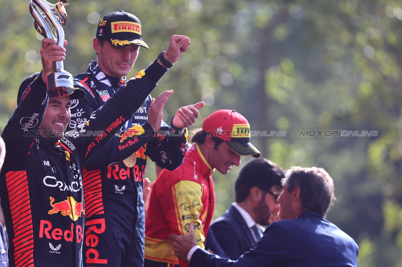 GP ITALIA, 2nd place Sergio Perez (MEX) Red Bull Racing RB19.
03.09.2023. Formula 1 World Championship, Rd 15, Italian Grand Prix, Monza, Italy, Gara Day.
- www.xpbimages.com, EMail: requests@xpbimages.com © Copyright: Batchelor / XPB Images