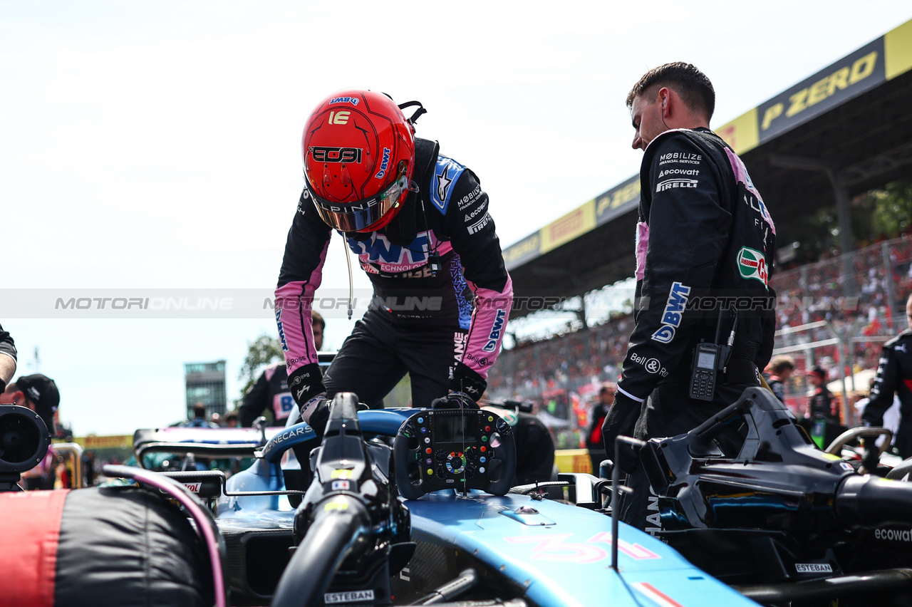 GP ITALIA, Esteban Ocon (FRA), Alpine F1 Team 
03.09.2023. Formula 1 World Championship, Rd 15, Italian Grand Prix, Monza, Italy, Gara Day.
- www.xpbimages.com, EMail: requests@xpbimages.com © Copyright: Charniaux / XPB Images
