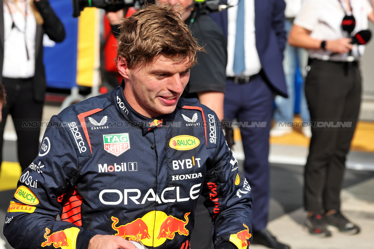 GP ITALIA, Gara winner Max Verstappen (NLD) Red Bull Racing in parc ferme.

03.09.2023. Formula 1 World Championship, Rd 15, Italian Grand Prix, Monza, Italy, Gara Day.

- www.xpbimages.com, EMail: requests@xpbimages.com © Copyright: Bearne / XPB Images