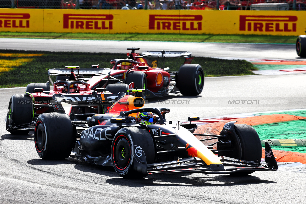 GP ITALIA, Sergio Perez (MEX) Red Bull Racing RB19.

03.09.2023. Formula 1 World Championship, Rd 15, Italian Grand Prix, Monza, Italy, Gara Day.

- www.xpbimages.com, EMail: requests@xpbimages.com © Copyright: Batchelor / XPB Images