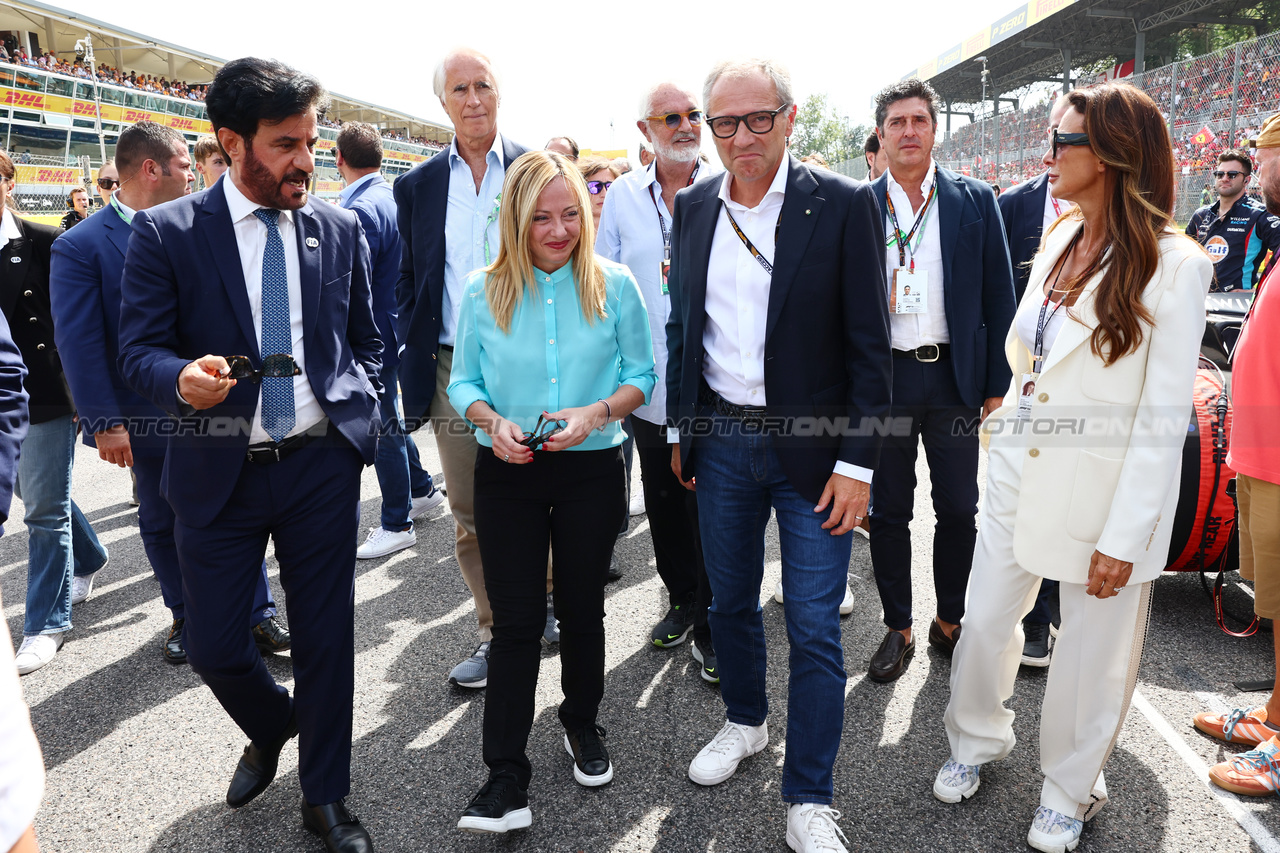 GP ITALIA, (L to R): Mohammed Bin Sulayem (UAE) FIA President; Georgia Meloni (ITA) Prime Minister; e Stefano Domenicali (ITA) Formula One President e CEO, on the grid.

03.09.2023. Formula 1 World Championship, Rd 15, Italian Grand Prix, Monza, Italy, Gara Day.

- www.xpbimages.com, EMail: requests@xpbimages.com © Copyright: Batchelor / XPB Images