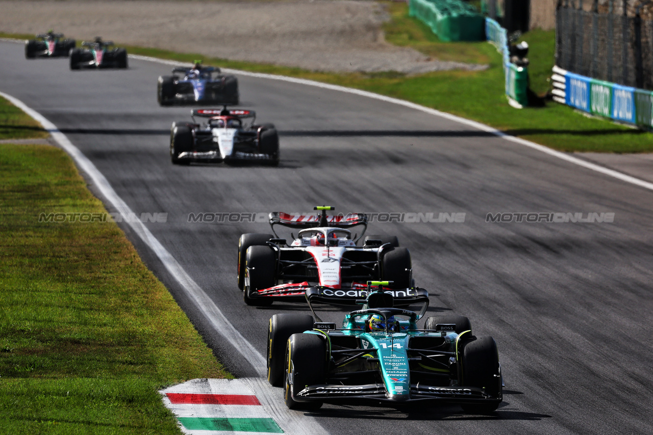 GP ITALIA, Fernando Alonso (ESP) Aston Martin F1 Team AMR23.

03.09.2023. Formula 1 World Championship, Rd 15, Italian Grand Prix, Monza, Italy, Gara Day.

 - www.xpbimages.com, EMail: requests@xpbimages.com © Copyright: Coates / XPB Images