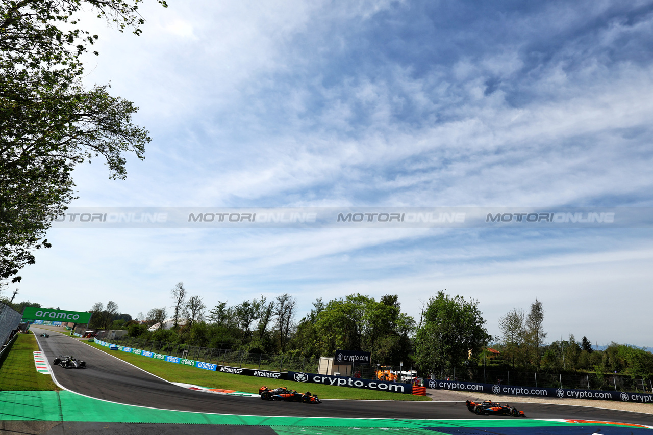 GP ITALIA, Oscar Piastri (AUS) McLaren MCL60.

03.09.2023. Formula 1 World Championship, Rd 15, Italian Grand Prix, Monza, Italy, Gara Day.

 - www.xpbimages.com, EMail: requests@xpbimages.com © Copyright: Coates / XPB Images