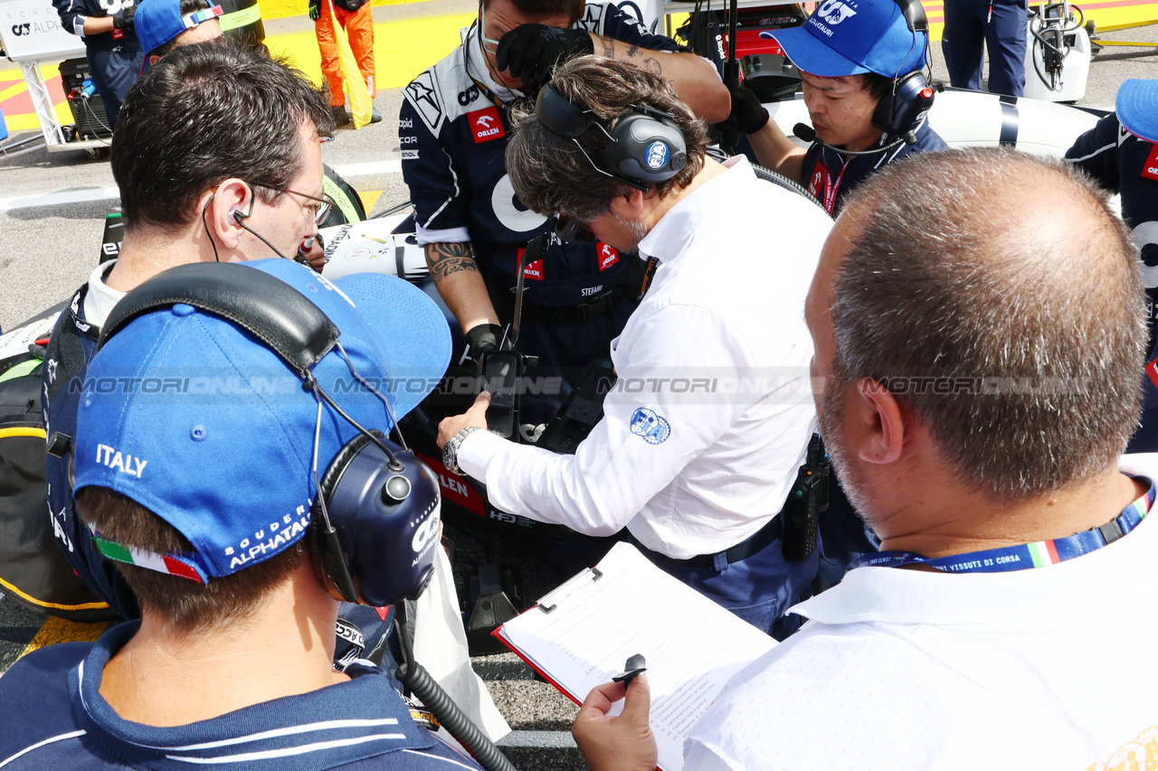 GP ITALIA, FIA on the grid with AlphaTauri.

03.09.2023. Formula 1 World Championship, Rd 15, Italian Grand Prix, Monza, Italy, Gara Day.

- www.xpbimages.com, EMail: requests@xpbimages.com © Copyright: Batchelor / XPB Images