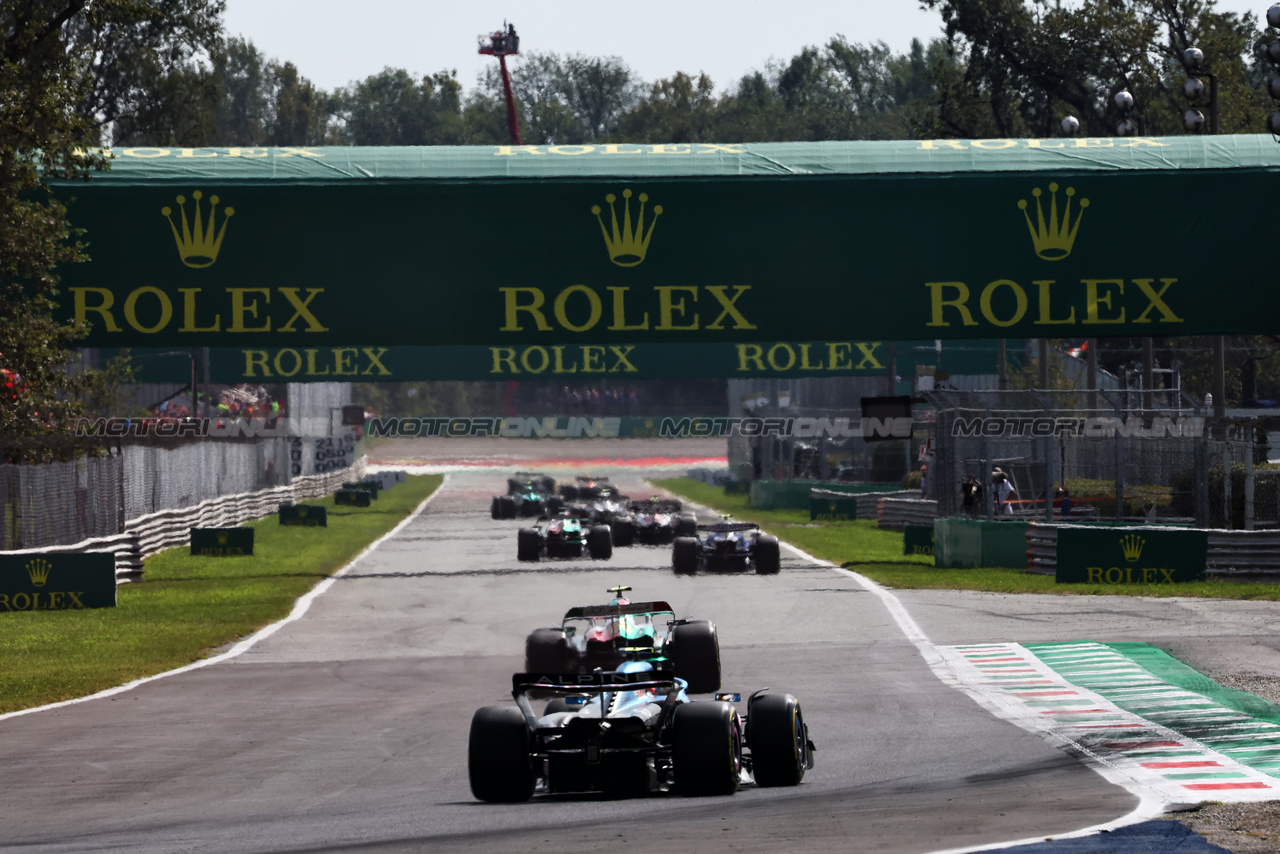 GP ITALIA, Pierre Gasly (FRA) Alpine F1 Team A523 on the formation lap.

03.09.2023. Formula 1 World Championship, Rd 15, Italian Grand Prix, Monza, Italy, Gara Day.

- www.xpbimages.com, EMail: requests@xpbimages.com © Copyright: Charniaux / XPB Images