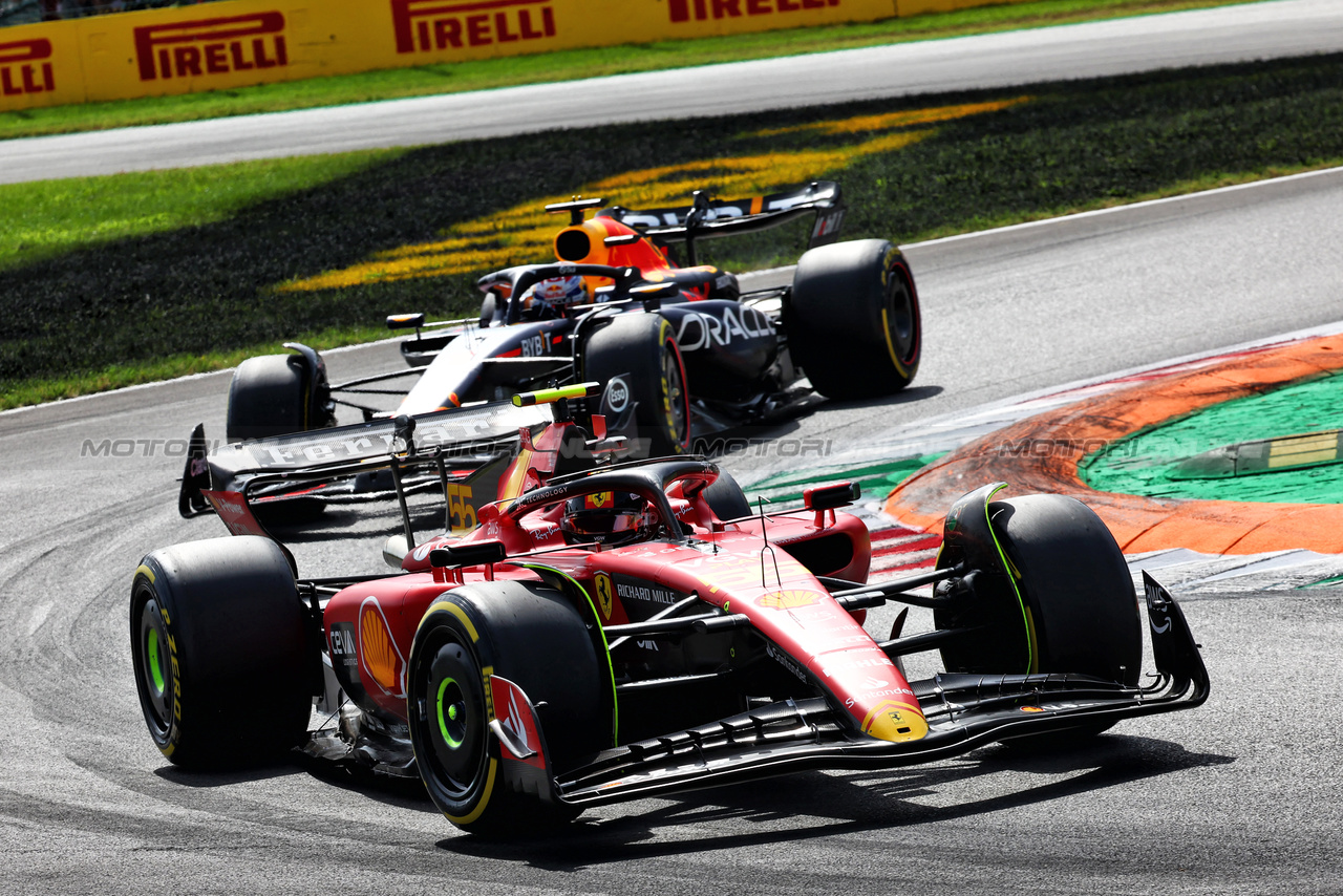 GP ITALIA, Carlos Sainz Jr (ESP) Ferrari SF-23.

03.09.2023. Formula 1 World Championship, Rd 15, Italian Grand Prix, Monza, Italy, Gara Day.

- www.xpbimages.com, EMail: requests@xpbimages.com © Copyright: Batchelor / XPB Images