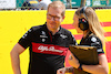 GP ITALIA, (L to R): Andreas Seidl (GER) Sauber Group Chief Executive Officer on the grid with Ruth Buscombe (GBR) Alfa Romeo F1 Team Head of Gara Strategy.
03.09.2023. Formula 1 World Championship, Rd 15, Italian Grand Prix, Monza, Italy, Gara Day.
- www.xpbimages.com, EMail: requests@xpbimages.com © Copyright: Batchelor / XPB Images