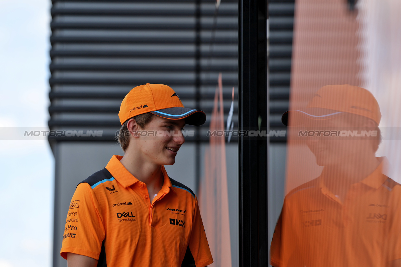 GP ITALIA, Oscar Piastri (AUS) McLaren.

31.08.2023. Formula 1 World Championship, Rd 15, Italian Grand Prix, Monza, Italy, Preparation Day.

 - www.xpbimages.com, EMail: requests@xpbimages.com © Copyright: Staley / XPB Images
