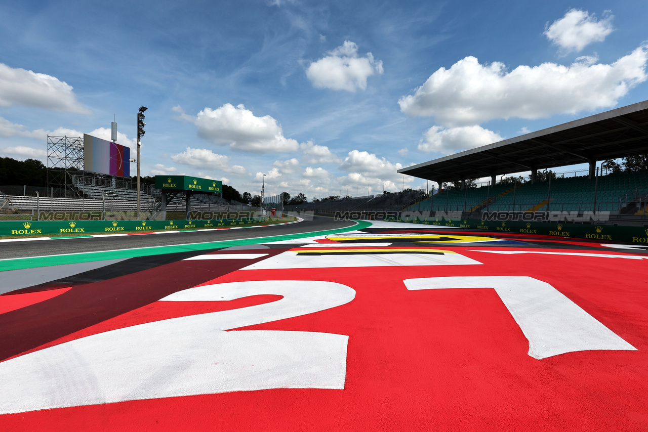 GP ITALIA, Circuit Atmosfera - 27 on the final corner run-off.

31.08.2023. Formula 1 World Championship, Rd 15, Italian Grand Prix, Monza, Italy, Preparation Day.

- www.xpbimages.com, EMail: requests@xpbimages.com © Copyright: Moy / XPB Images