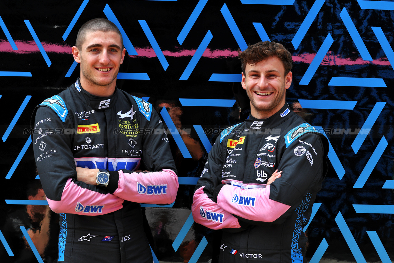 GP ITALIA, (L to R): Jack Doohan (AUS) Alpine F1 Team Reserve Driver with Victor Martins (FRA) Alpine Academy Driver.

31.08.2023. Formula 1 World Championship, Rd 15, Italian Grand Prix, Monza, Italy, Preparation Day.

- www.xpbimages.com, EMail: requests@xpbimages.com © Copyright: Moy / XPB Images