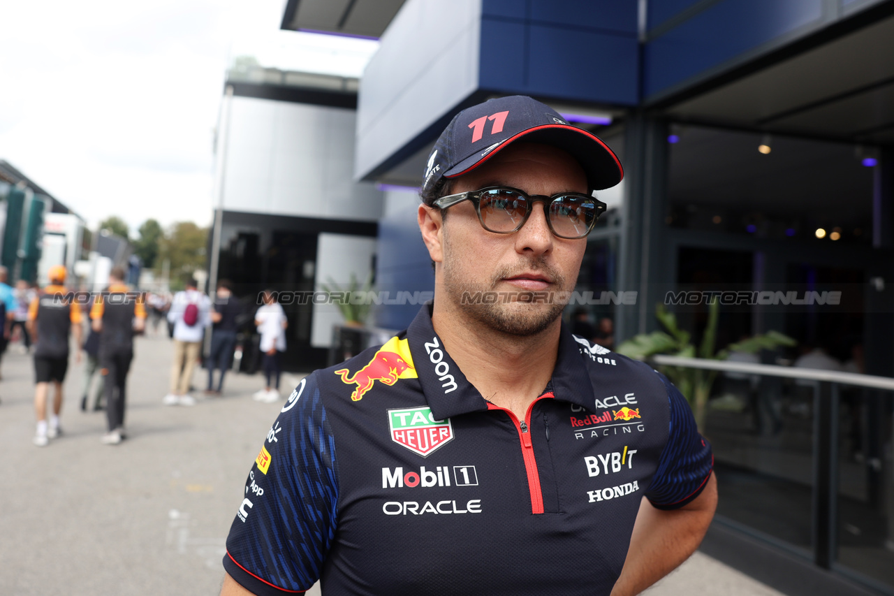 GP ITALIA, Sergio Perez (MEX) Red Bull Racing.

31.08.2023. Formula 1 World Championship, Rd 15, Italian Grand Prix, Monza, Italy, Preparation Day.

- www.xpbimages.com, EMail: requests@xpbimages.com © Copyright: Bearne / XPB Images