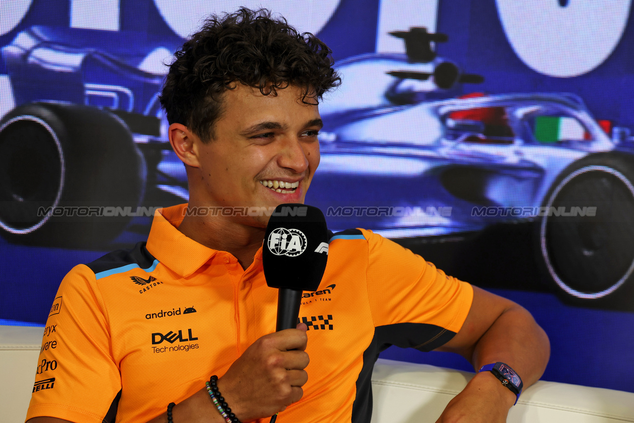GP ITALIA, Lando Norris (GBR) McLaren in the FIA Press Conference.

31.08.2023. Formula 1 World Championship, Rd 15, Italian Grand Prix, Monza, Italy, Preparation Day.

 - www.xpbimages.com, EMail: requests@xpbimages.com © Copyright: Staley / XPB Images