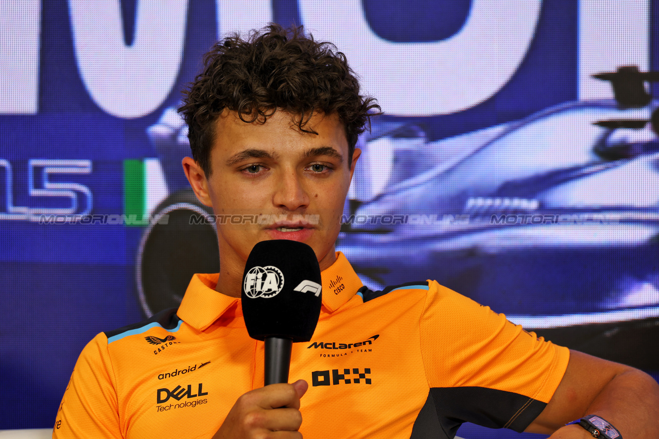 GP ITALIA, Lando Norris (GBR) McLaren in the FIA Press Conference.

31.08.2023. Formula 1 World Championship, Rd 15, Italian Grand Prix, Monza, Italy, Preparation Day.

 - www.xpbimages.com, EMail: requests@xpbimages.com © Copyright: Staley / XPB Images